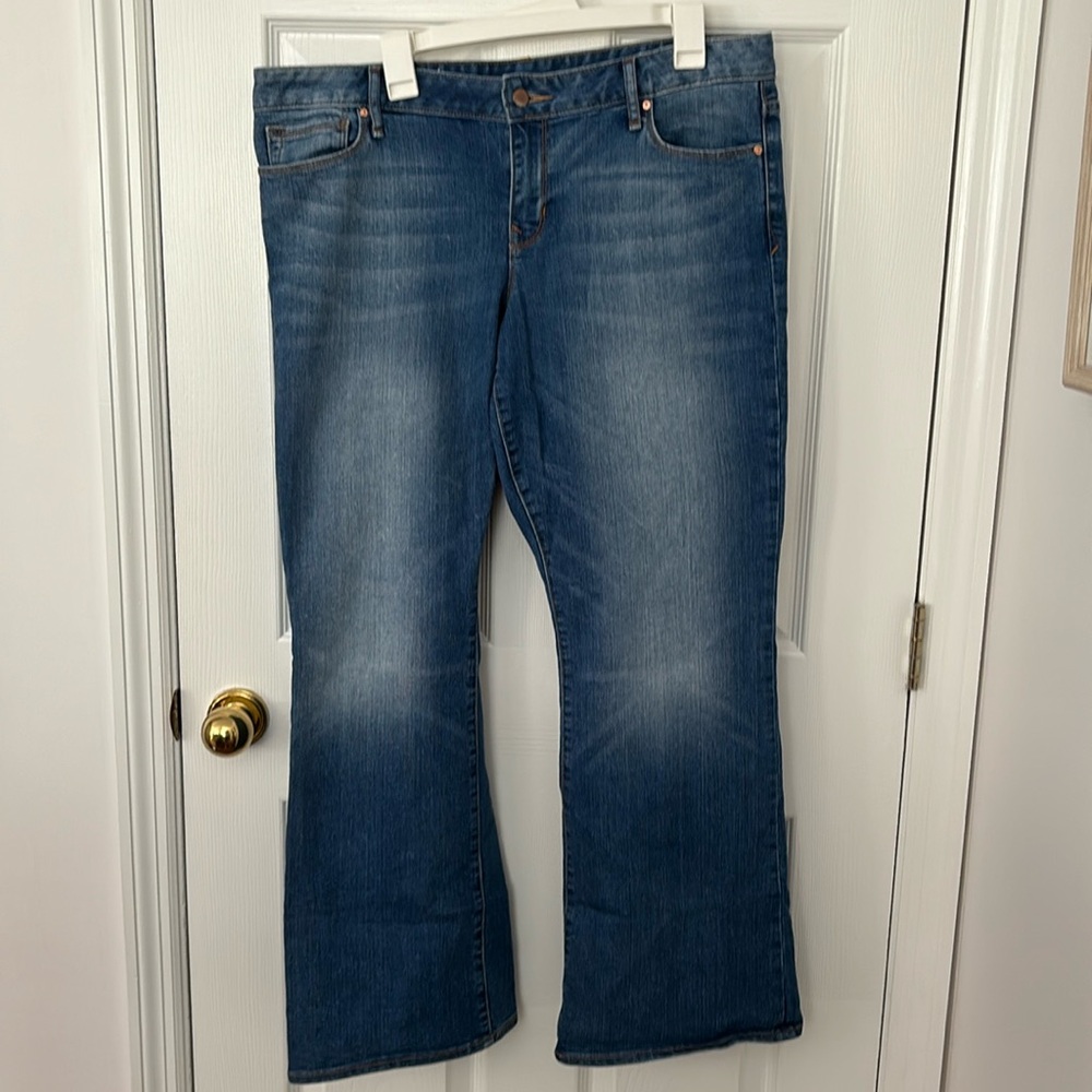 Gap 1969  jeans wide leg boot flare size 33S  blue wash